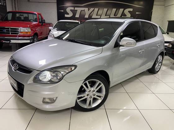 HYUNDAI I30 2.0 MPI 16V GASOLINA 4P AUTOMÁTICO HYUNDAI I30 2.0 MPI 16V GASOLINA 4P AUTOMÁTICO